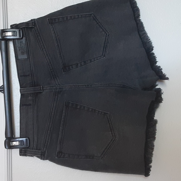 Hollister ultra high rise short - Picture 2 of 10